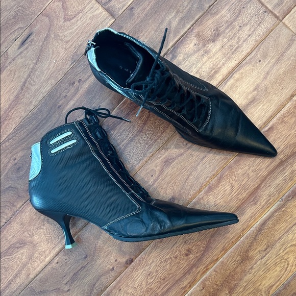 Schutz Shoes Vintage Lace Up Sneaker Heel Size 8